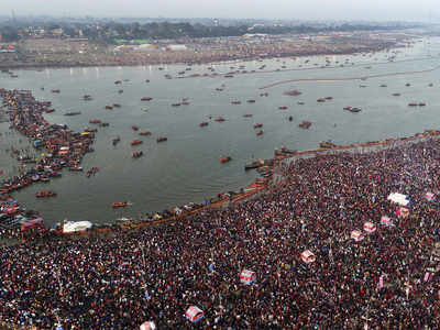 महाशिवरात्रि: कुंभ मेले में एक करोड़ से ज्यादा लोगों ने किया गंगा स्नान