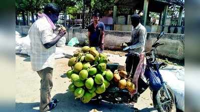 ಬಿಸಿಲ ಧಗೆ ತಣಿಸುವ ಎಳನೀರಿಗೆ ಡಿಮ್ಯಾಂಡ್‌!