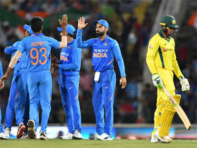 भारताचा ऑस्ट्रेलियावर ८ धावांनी विजय