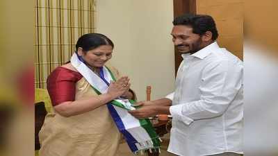 YSRCP లో చేరిన జయసుధ.. టీడీపీపై కీలక వ్యాఖ్యలు