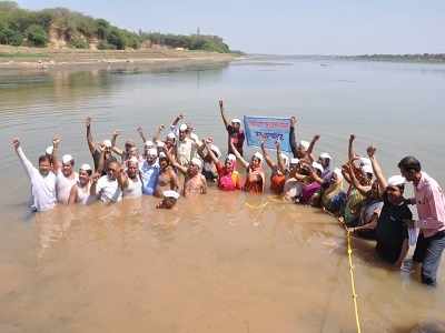 जलआंदोलनाद्वारे संघर्ष सुरू