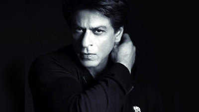 शाहरुख खान का नया लुक देख फैन्स बोले शानदार