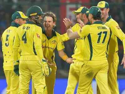 india vs australia: भारताची हाराकिरी, सामन्यासह मालिकाही गमावली