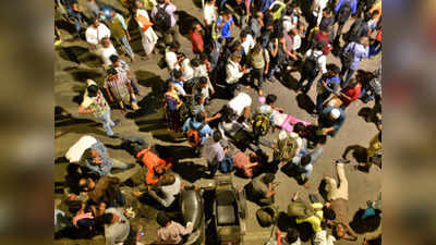 मुंबई ब्रिज हादसा: फोन कॉल ने बचाई जान, चश्मदीदों ने सुनाई दूसरे जन्म की कहानी