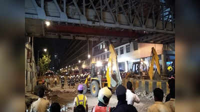 मुंबई: सीएसटी स्‍टेशन के पास फुटओवर ब्रिज गिरने के मामले में स्ट्रक्चरल ऑडिटर गिरफ्तार