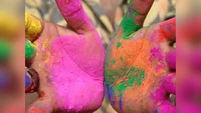 Holi 2019: रंगों से शरीर को हो सकते हैं ये बड़े नुकसान, ऐसे करें बचाव