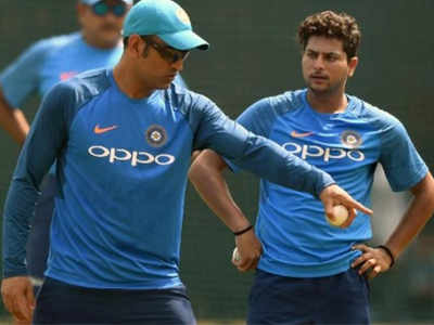 Dhoni-Kuldeep yadav: धोनीमुळे गोलंदाजांचे बरेचसे काम सोपे