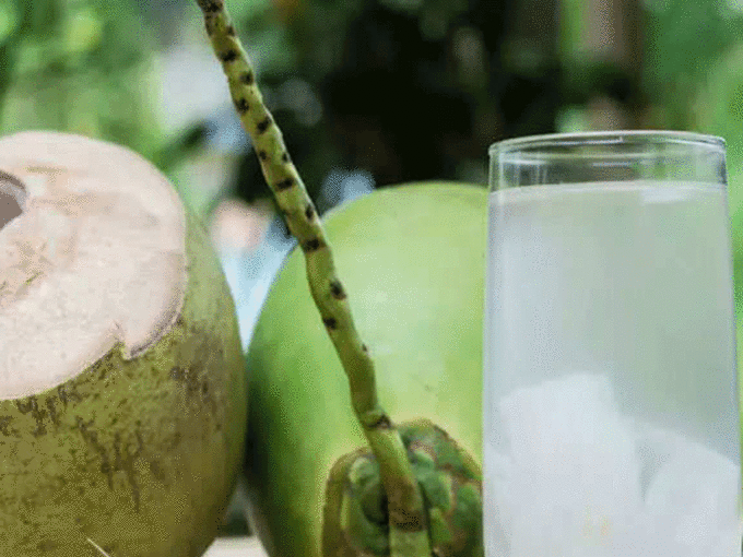 नारियल पानी