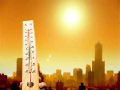 Temperature in Mumbai: मुंबईचा पारा चढला