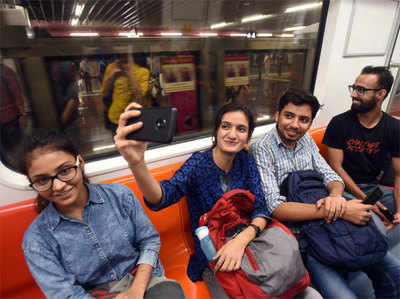 दिल्ली मेट्रो का दावा, बढ़ गई है राइडरशिप