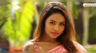 Sri Reddy Biopic: இரு மொழிகளில் உருவாகும் ஸ்ரீரெட்டியின் வாழ்க்கை வரலாறு!