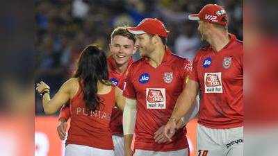 IPL 2019: हैट-ट्रिक लेने के बाद सैम करन ने किया प्रीति जिंटा संग भांगड़ा