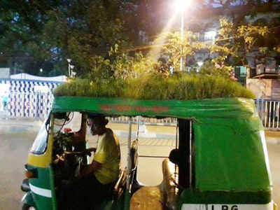 Kolkata Auto Garden: ஆட்டோவின் மொட்டைமாடியில் விவசாயம் செய்து விழிப்புணர்வு ஏற்படுத்தும் இளைஞர்...!