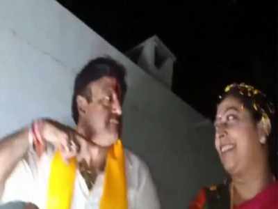 Andhra Elections 2019: పీక కోస్తా.. కార్యకర్తలపై బాలయ్య చిటపటలు