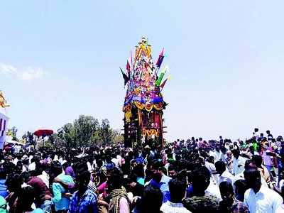 ಗೋಪಾಲಸ್ವಾಮಿ ರಥ ಎಳೆದ ಭಕ್ತರು