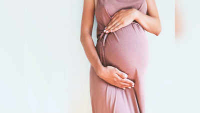Pregnant Women रख सकती हैं Navratri Vrat, बरतें ये खास सावधानियां