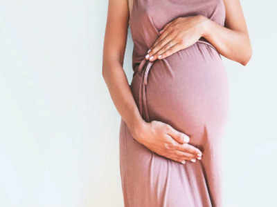 Pregnant Women रख सकती हैं Navratri Vrat, बरतें ये खास सावधानियां