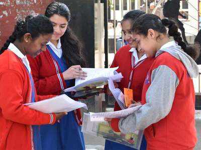 स्टूडेंटस हैं नहीं, कुछ सब्जेक्ट CBSE करेगी बंद