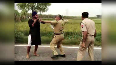 शामलीः दाढ़ी को हाथ लगाने पर तिलमिलाए सिख युवक, तलवार लेकर पुलिस को धमकाया, विडियो वायरल