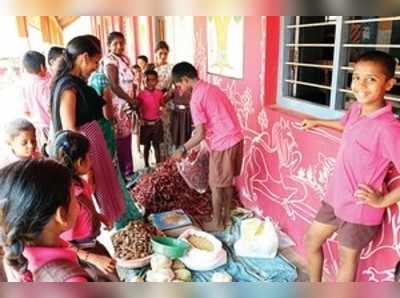 ಹೆಮ್ಮಾಡಿ ಶಾಲೆಯಲ್ಲಿ ಆಕರ್ಷಿಸಿದ ಮಕ್ಕಳ ಸಂತೆ