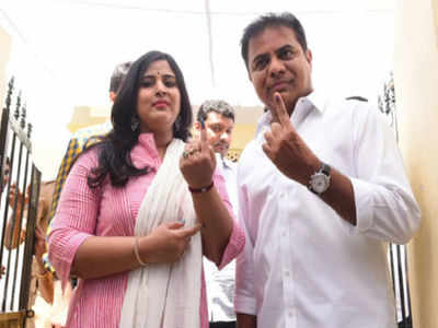 KTR Cast Vote: ఓటు హక్కు వినియోగించుకున్న కేటీఆర్ దంపతులు