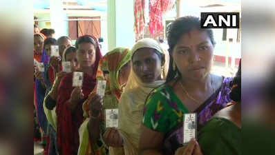 लोकसभा चुनाव 2019: पश्चिम बंगाल की दो सीटों पर 1 बजे तक हुआ रेकॉर्ड 56 फीसदी मतदान