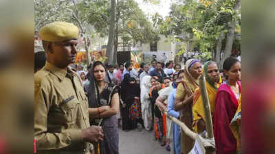 Lok Sabha Elections 2019 : हिंसा, ईव्हीएम घोळ, मतदार यादीतून नाव गायब होण्याच्या तक्रारी