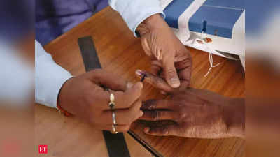 गौतमबुद्ध नगर: मतदान के दौरान भिड़े BJP और गठबंधन प्रत्याशी समर्थक