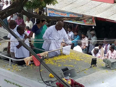 ಮಂಡ್ಯದಲ್ಲಿ ಸಮಲತಾ ವಿರುದ್ಧ ರಣಕಹಳೆ ಮೊಳಗಿಸಿದ ಎಚ್‌ಡಿಡಿ, ಎಚ್‌ಡಿಕೆ