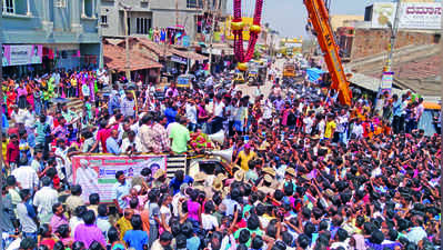 ಮಂಡ್ಯ ಜನ ಸ್ವಾಭಿಮಾನಿಗಳು