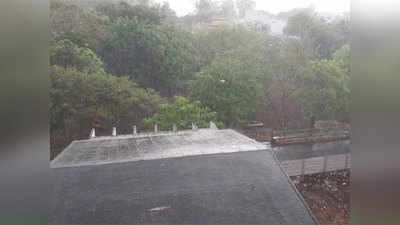 मुंबईसह राज्यात अवकाळी पाऊस, वीज कोसळून चौघांचा मृत्यू