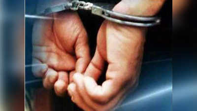 यूपी: छात्रनेता विवेक हत्‍याकांड में दो इनामी बदमाश गिरफ्तार