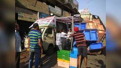 प्रचाराच्या गाडीला टेम्पोची धडक