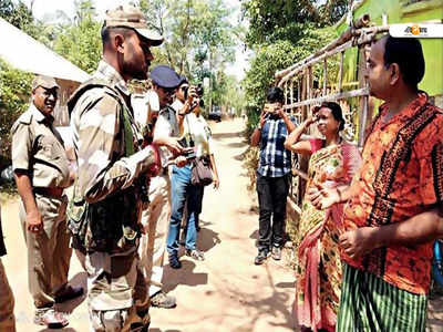 বর্ধমানে বাহিনীকে ভয়ের গল্প শোনালেন ভোটাররা