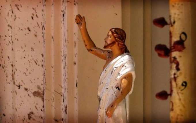 Jesus Christ statue Negombo