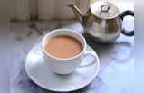 सुबह-सुबह खाली पेट चाय पीने से कई बीमारियों का खतरा