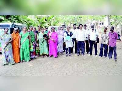 ಮೂಲ ಸೌಲಭ್ಯ ಕಲ್ಪಿಸಲು ಆಗ್ರಹಿಸಿ ಪ್ರತಿಭಟನೆ