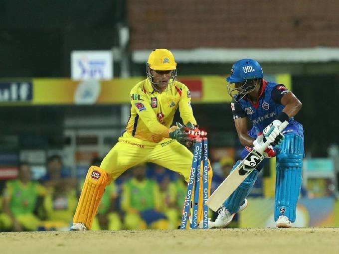 MS Dhoni stumping