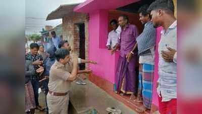 பாதுகாப்பான இடங்களுக்கு செல்லுங்கள்: மக்களை கைக்கூப்பி வேண்டிய அதிகாாி