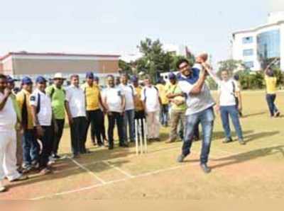 ಪತ್ರಕರ್ತರ ಕ್ರಿಕೆಟ್‌ ಪಂದ್ಯಾವಳಿ ’ಶ್ರೀಯಾ ಟ್ರೋಫಿ’ಗೆ ಚಾಲನೆ