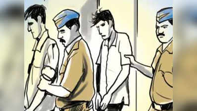 मुंबई के आभूषण विक्रेता से एक करोड़ की लूट, दो गिरफ्तार