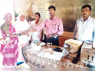 ಹಿರೇಕೆರೂರ ಗಡಿಯಲ್ಲಿ ಮುಂಜಾಗ್ರತೆ