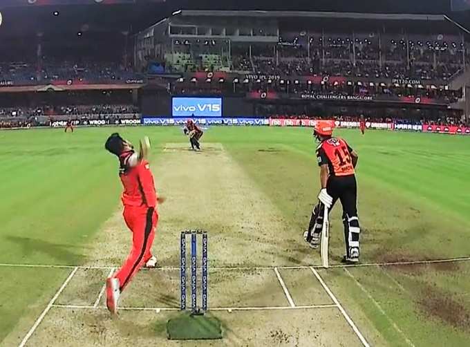 Umesh yadav No ball 1