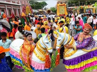 ಬಸವ ಜಯಂತಿ: ಆಕರ್ಷಕ ಮರವಣಿಗೆ