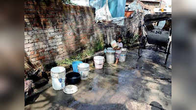 গ্রীষ্মে জলের হাহাকার বর্ধমান পুরসভার বহু ওয়ার্ডেই