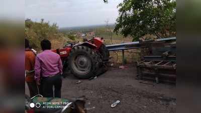 ತಿಪಟೂರು ಬಳಿ ಟ್ರಾಕ್ಟರ್ ಪಲ್ಟಿ: ಮೂವರು ಸಾವು