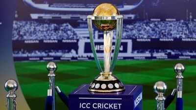 World Cup 2019: ఇంగ్లాండ్‌కు క్యూ కడుతున్న భారతీయులు!