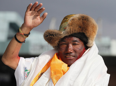 नेपाल के शेरपा ने 23वीं बार माउंट एवरेस्ट फतह, बनाया नया रेकॉर्ड
