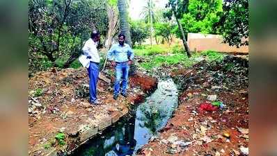 ಅಧಿಕಾರಿಗಳಿಂದ ರಾಜಕಾಲುವೆ, ಚರಂಡಿಗಳ ಪರಿಶೀಲನೆ