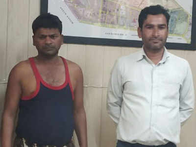 ड्यूटी पर तैनात महिला पुलिसकर्मी से छेड़छाड़, 2 अरेस्ट